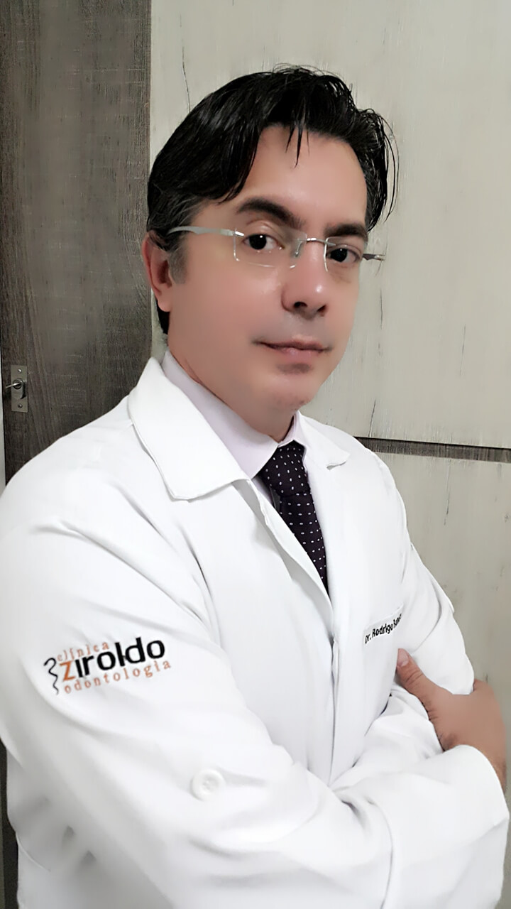 DR. RODRIGO